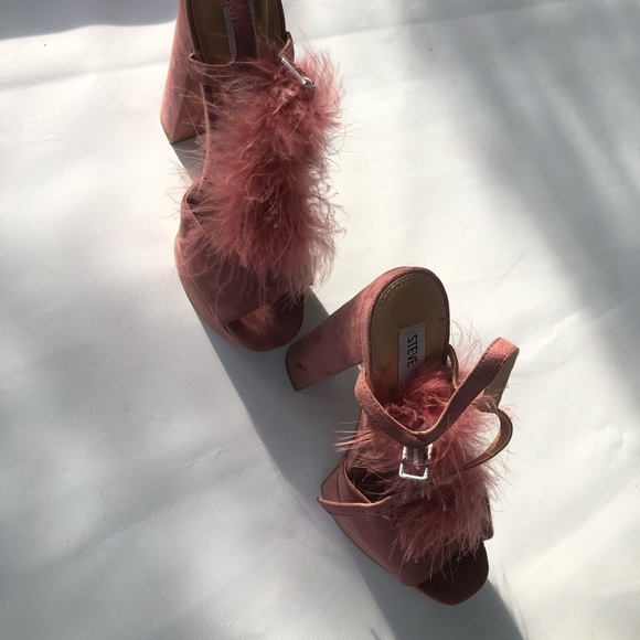 Steve Madden platform heels - Picture 2 of 3